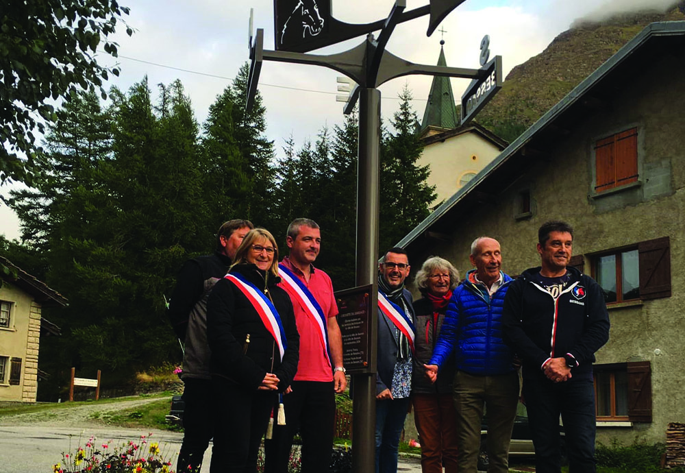 JUMELAGE : UN SÉJOUR EN SAVOIE ET UNE GIROUETTE POUR BESSANS